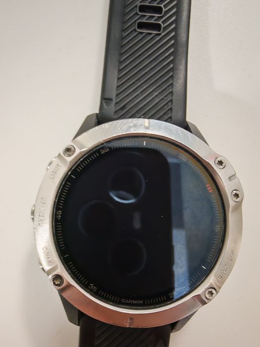 Часовник Garmin Fenix 6