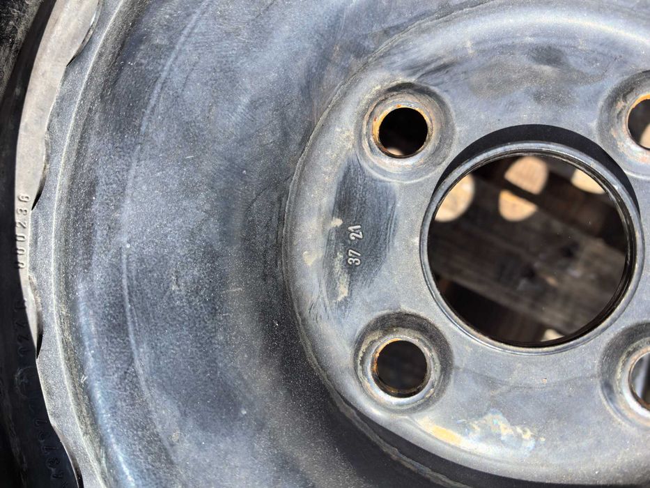 15 цола 4 х 100 мм Хюндай / Кия / Мазда / Тойота - 6 Инча / ЕТ 46