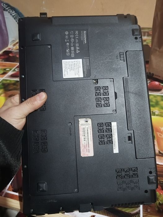 Lenovo V560 Holati yaxshi