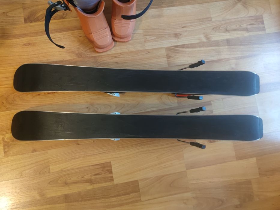 Atomic ски и Alpina ски обувки за 3-4 г.