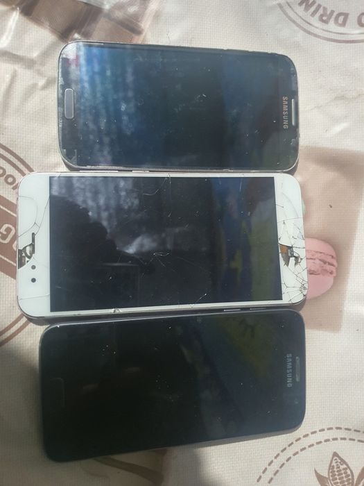 Продам кнопочный телефоны бу