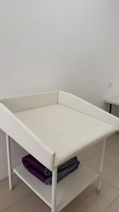 Пеленальный столик