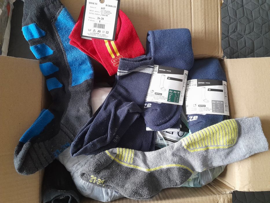 Hanorace, tricouri, pantaloni 10-14ani