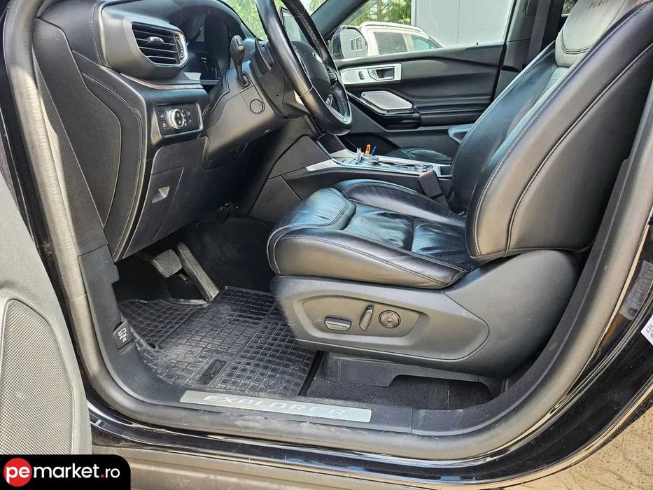 Ford Explorer 3.0 PHEV Platinum 4×4 – 457 CP – 7 locuri – 2021