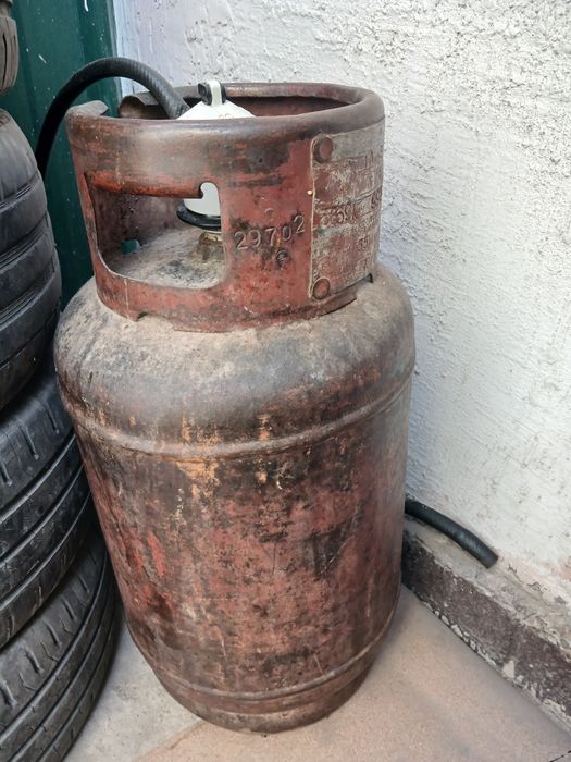 Газ баллон сатылады редукторымен бірге сатылады.