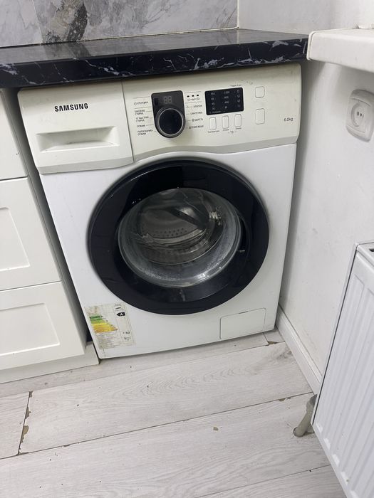 Продается стиральная машина НЕДОРОГО