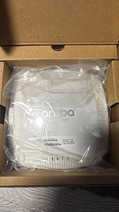 Vand 5 Access Point-uri Aruba - echipamente profesionale WI-FI