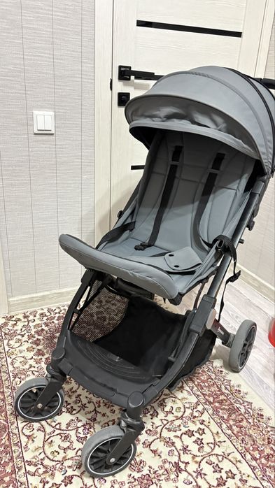 Продается коляска срочно