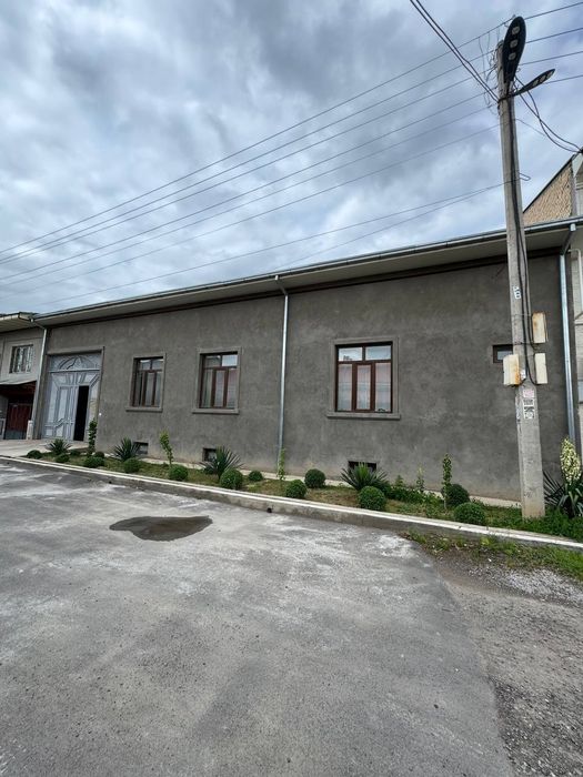 Тошкент тумани
Кук Сарой Институт 
Тошми постидан 3 км
6 сотих 6 хона