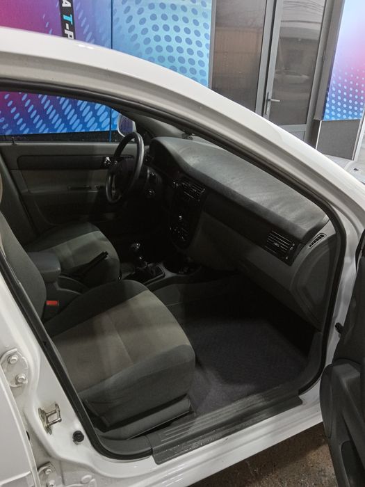 Ravon gentra Chevrolet