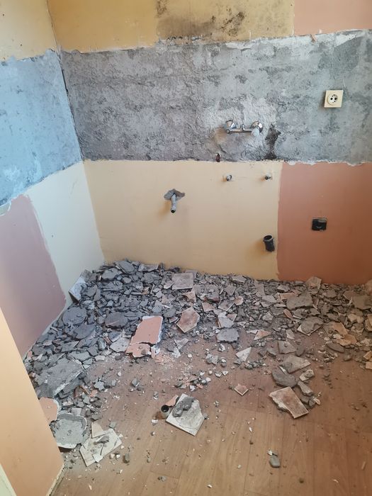 Кърти, чисти и извозва