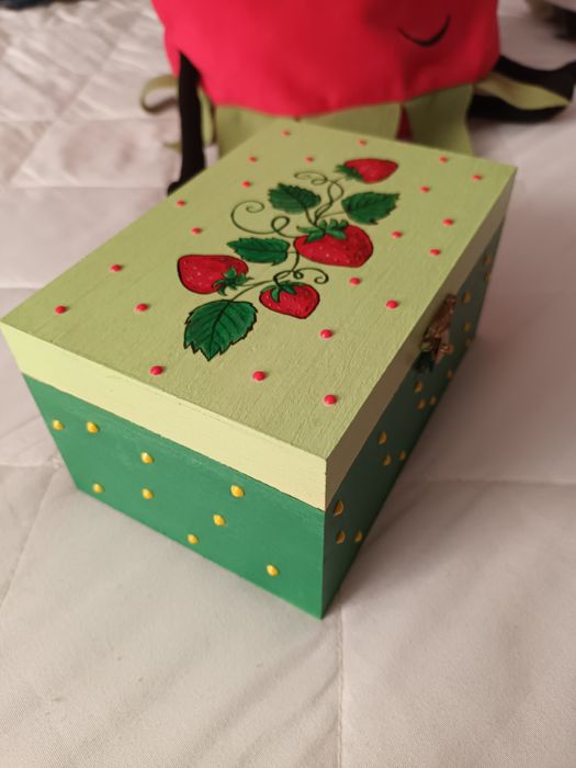 Ръчно рисувана кутия за бижута