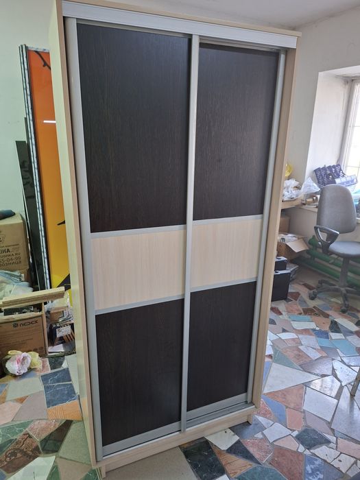 Продам шкаф купе новый