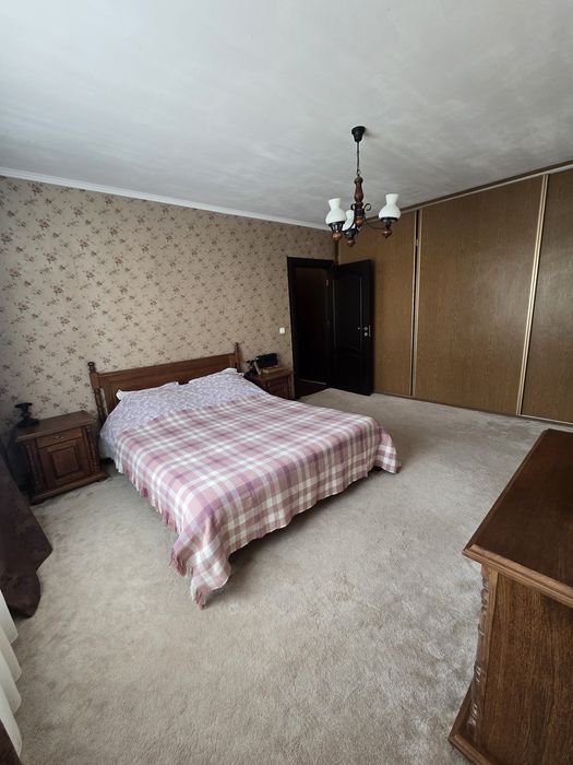 De inchiriat apartament