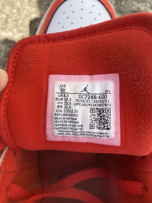Air Jordan 1 Mid SE Barcelona