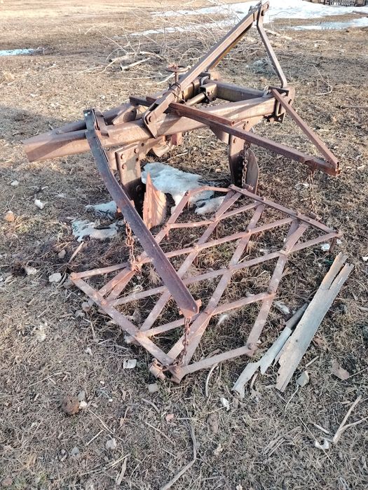 Плуг продам в хорошем состоянии