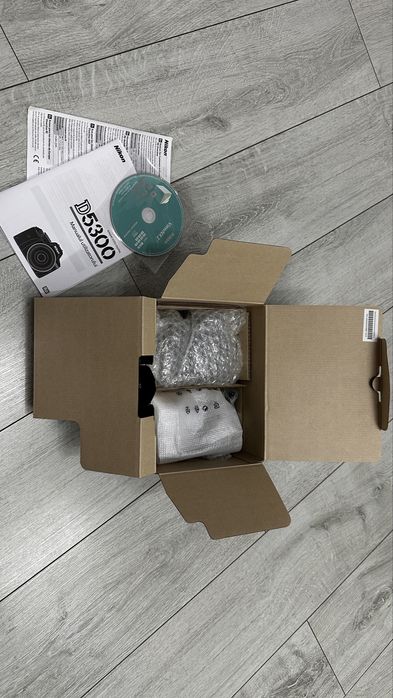 Nikon D5300 kit 18-55 , maxim 2000 poze facute