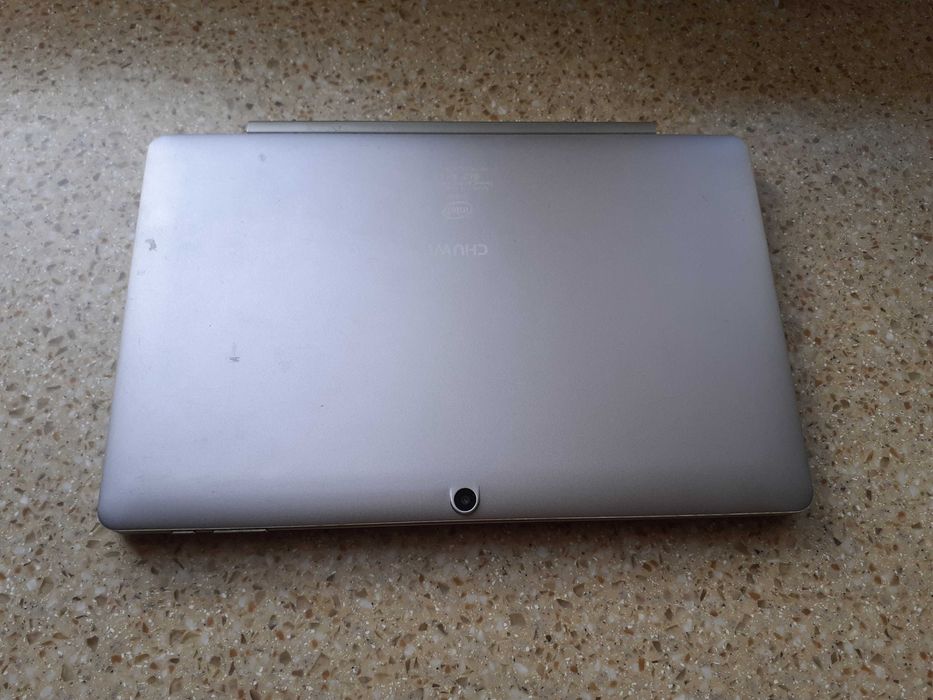 Ноутбук-планшет 10"