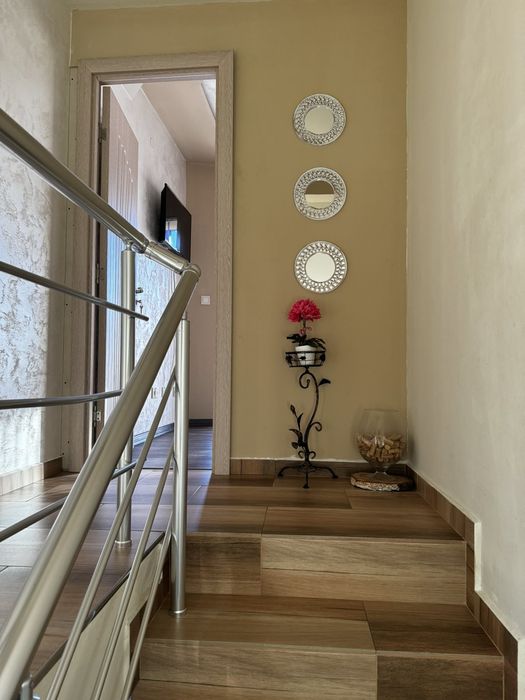 Дава се под наем Мезонет в Казанлък - 130 кв.м за 398.82 € - Снимка #3