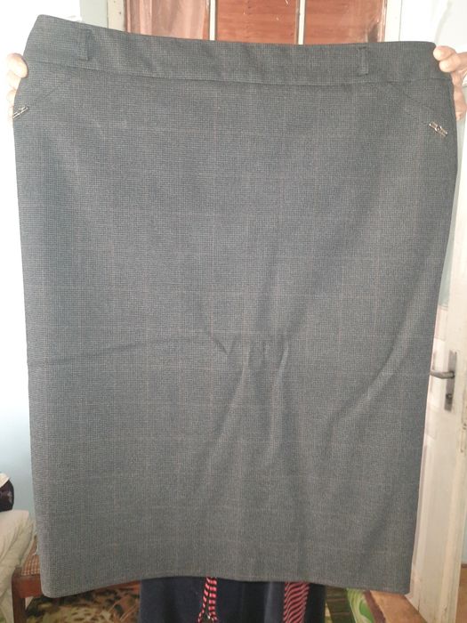 Костюм юбка янги бир марта кийилган