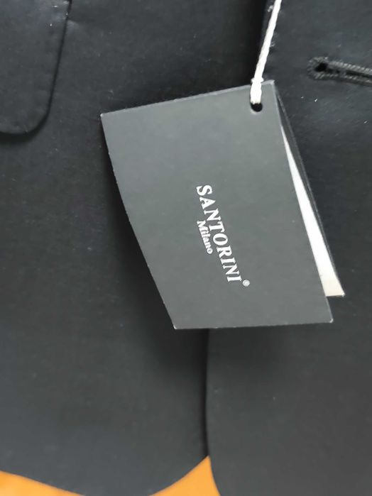 Продам итальянский мужской черный классический костюм 48 размер новый