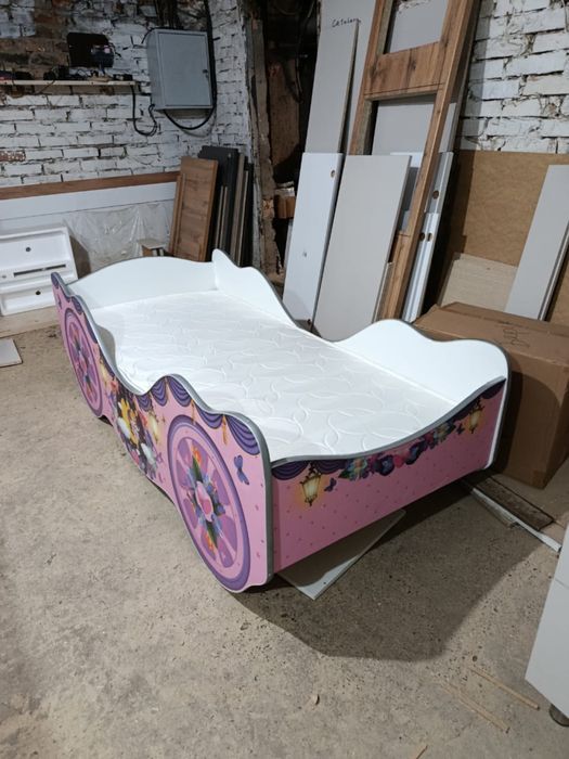 Детская кровать для девочки