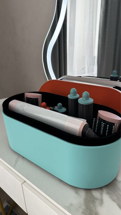 Dyson стайлер,расческа в подарок