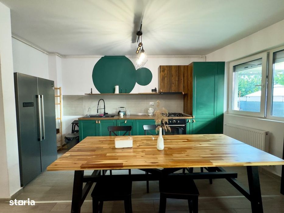 3 camere Semidecomandat | 2 bai | Parcare | Mobilat Utilat | Curte