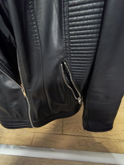 Кожено яке ново 3XL, 35лева, изкуствена кожа дамско.