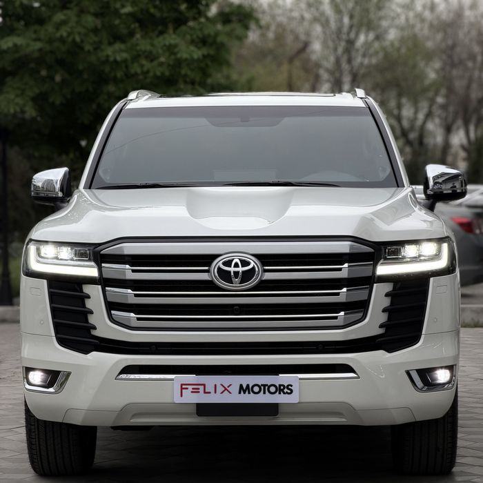 Toyota Land Cruiser LC300