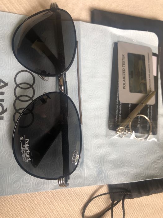 Слънчеви очила с лого Ауди 7 модела