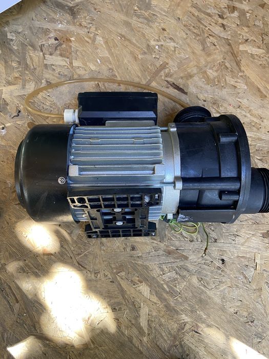 Помпа для джакузи и басейна