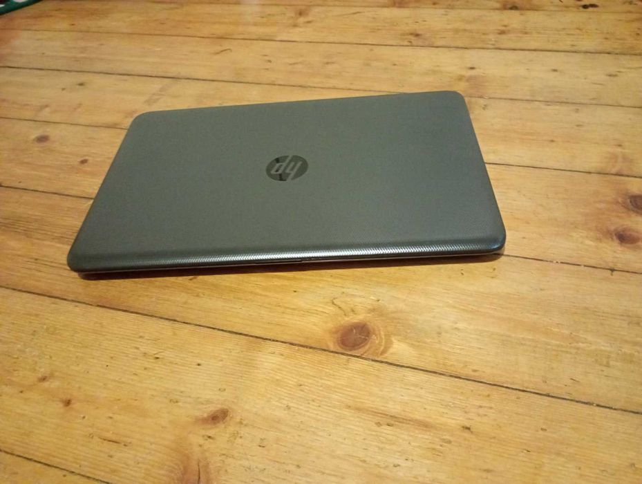 Лаптоп Hp, отличен, като нов, 15 инчов дисплей, НОВО SSD с гаранция