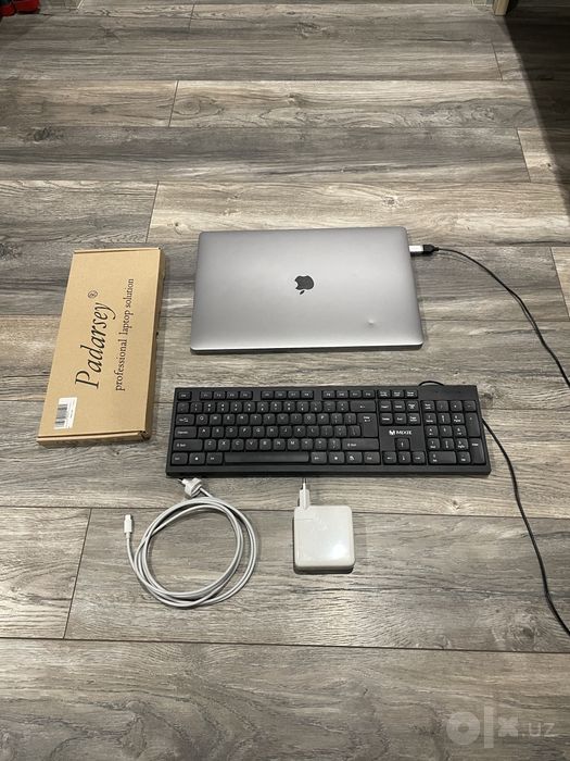 MacBook Pro 16” 2019 i7 16/512 A2141