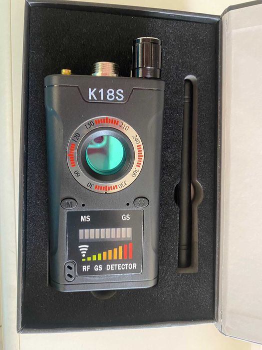 Прибор для обнаружения камер