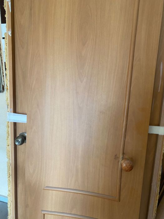 Продам межкомнатную дверь