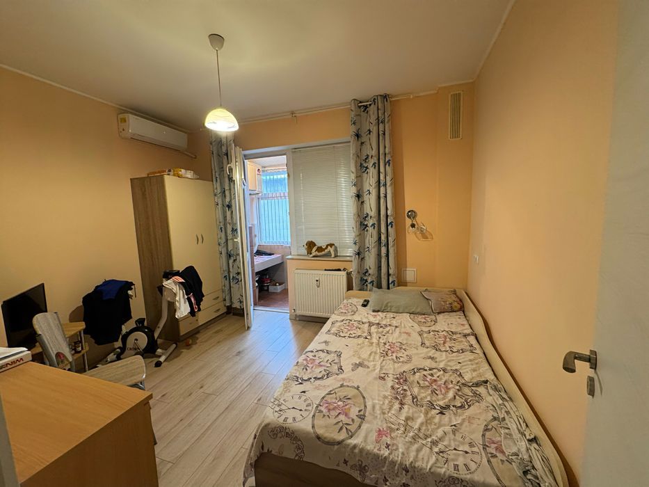 Дава се под наем Тристаен апартамент в Плевен, Идеален център - 65 кв.м за 127000 € - Снимка #3