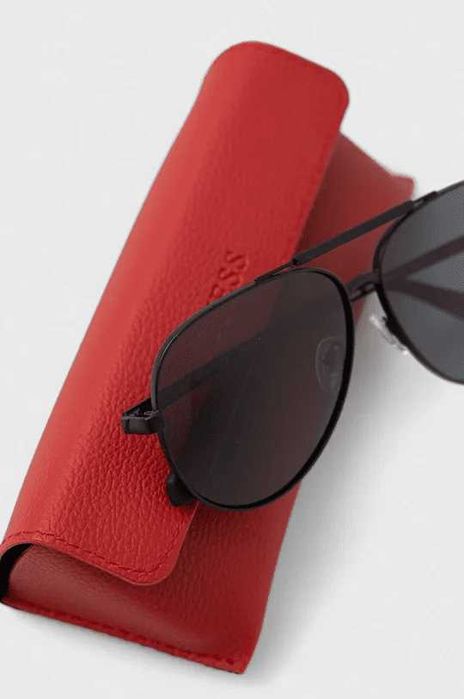 Оригинални мъжки слънчеви очила Guess Aviator -45%