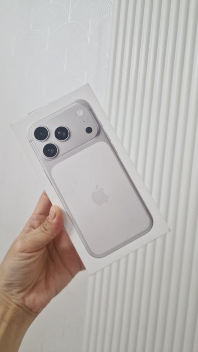 Новый айфон 17 про