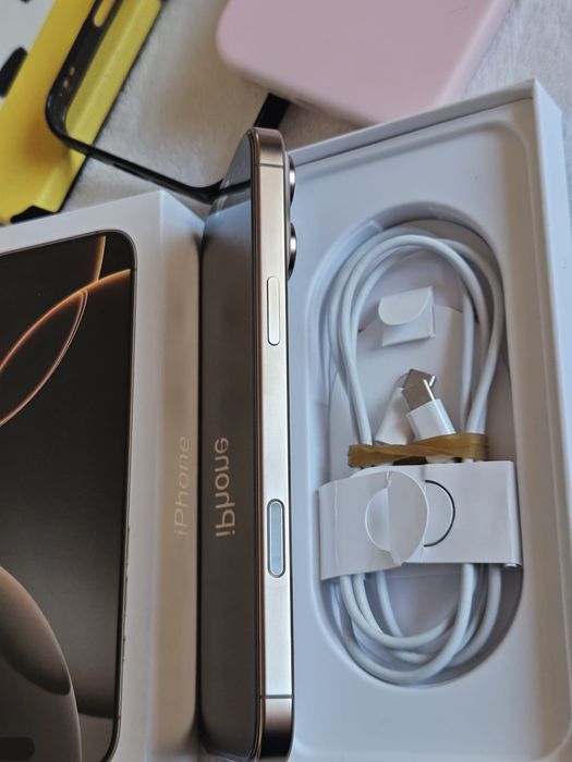 iPhone 16 PRO MAX, 94% bateria, 256 Gb, Stare foarte buna, Full Box