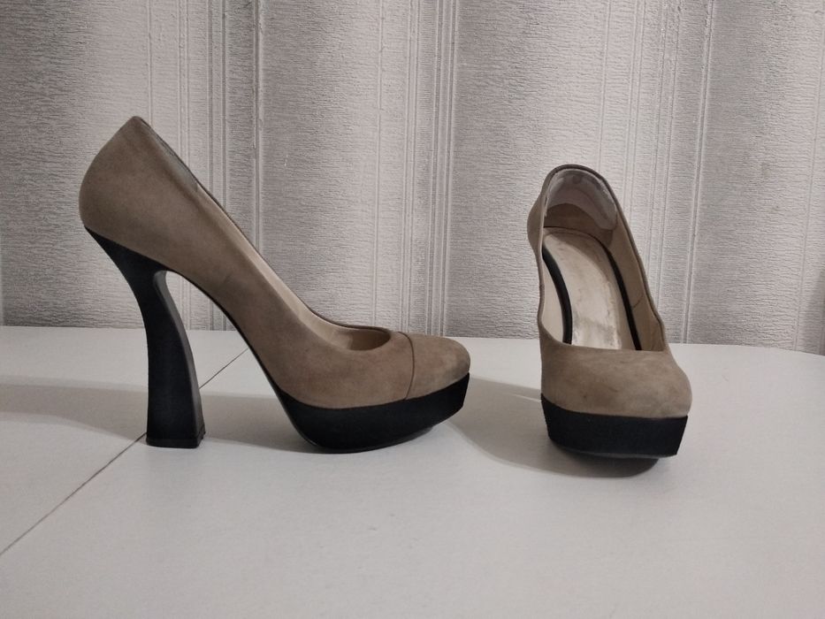 Продам туфли Maria Esse, замша, размер 39