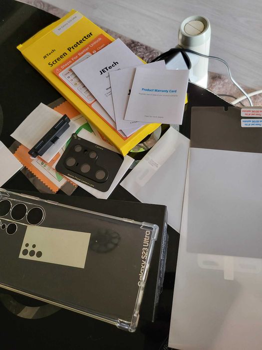 Продавам телефон SAMSUNG Galaxy S23 Ultra