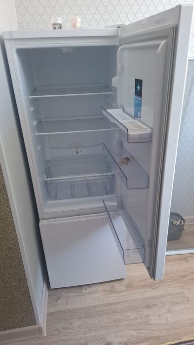 Поодается холодильник