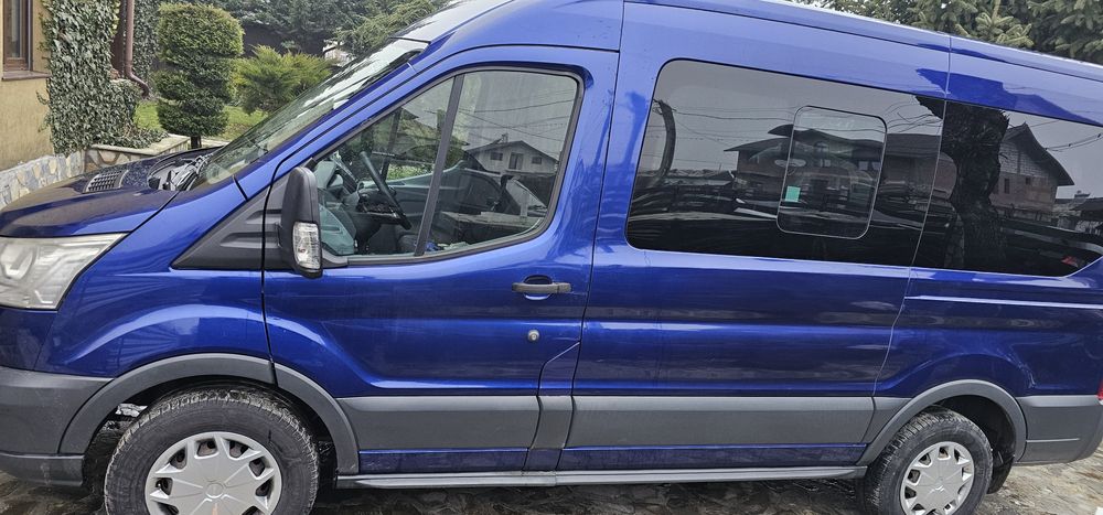 Proprietar vând ford transit  8+1