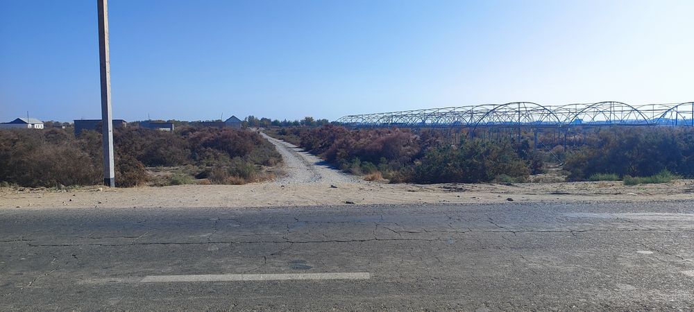 Surxondaryo uchquzilda sotiladigan yer bor