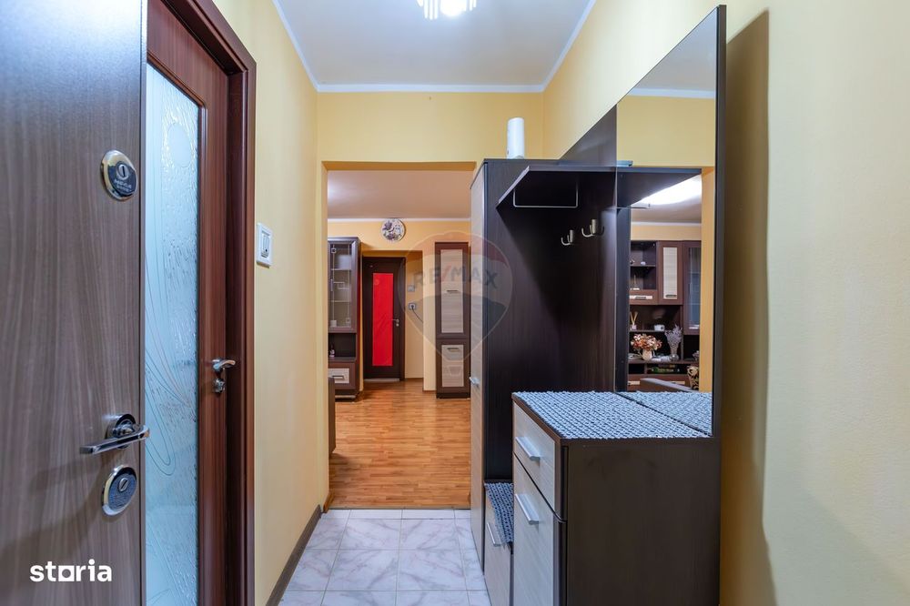 Apartament cu 2 camere semidecomandat, zona Ura, str. Electricienilor