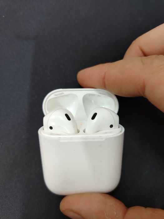 Air pods 2/1 работает 20-30мин