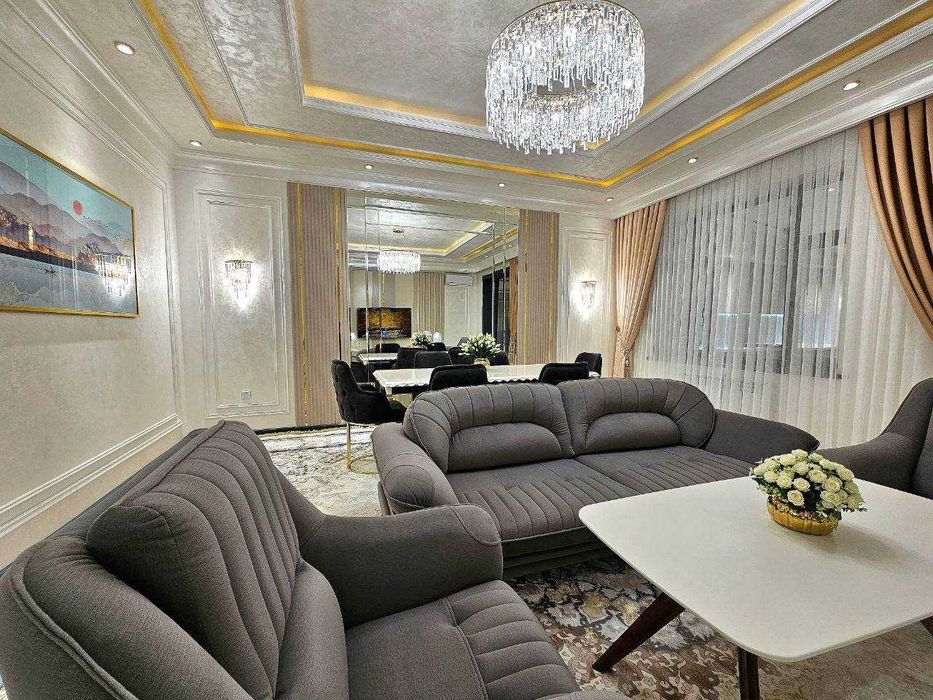 New Life! Махтумкули! Сдаётся 4х комнатная квартира в центре!