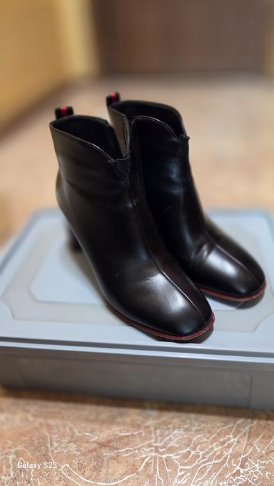 Продам ботинки демисезонные