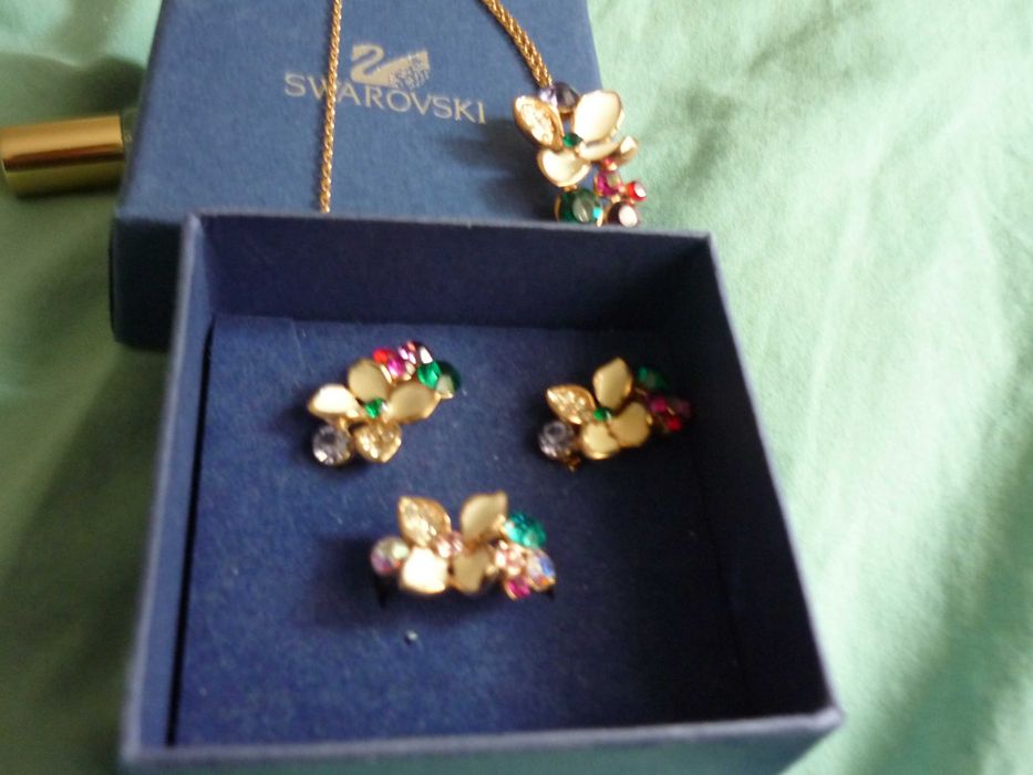 Изделия  от Сваровски